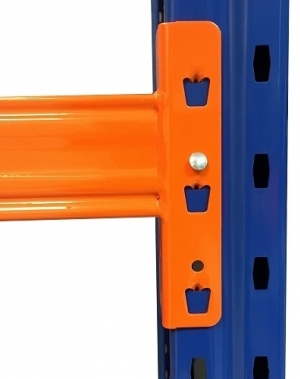 Trukkihylly vaakapalkki 3300 mm, 3x1000 kg käytetty BASIC