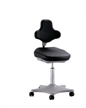 Lab Chair black with castors